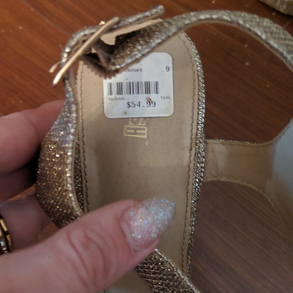 Heels - Picture 2 of 2